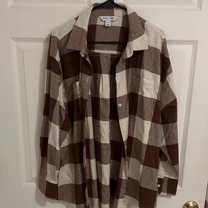 Old Navy Women's Brown and Cream Plaid Button Down Shirt